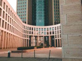 Οδηγία Σοκ από την κεντρική τράπεζα της Ολλανδίας: Κάθε οικογένεια να έχει μετρητά για «επιβίωση»! Οδηγία Σοκ από την κεντρική τράπεζα της Ολλανδίας: Κάθε οικογένεια να έχει μετρητά για «επιβίωση»!