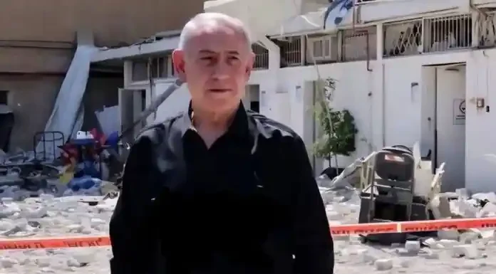 ΕΚΤΑΚΤΟ: Ο Νετανιάχου πραγματοποιεί έκτακτες συνομιλίες με την ομάδα ασφαλείας μετά την ανακοίνωση του τέλους του πολέμου Ιράν-Ισραήλ από τον Τραμπ ΕΚΤΑΚΤΟ: Ο Νετανιάχου πραγματοποιεί έκτακτες συνομιλίες με την ομάδα ασφαλείας μετά την ανακοίνωση του τέλους του πολέμου Ιράν-Ισραήλ από τον Τραμπ