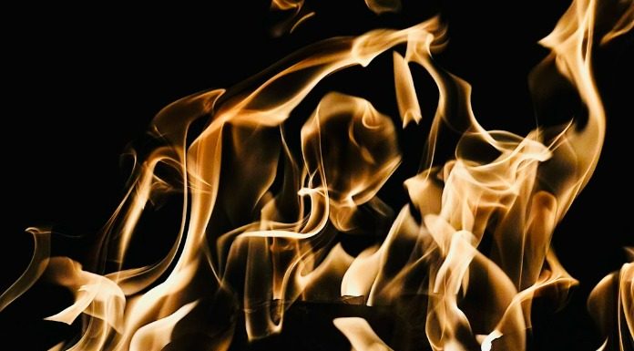 Η Ολύμπια φλόγα ήταν άσβεστη και προέρχονταν εκτός πλανήτη