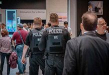 Καταγγελία Αστυνομικών για «φωτογραφικές» τοποθετήσεις  50 συνοριοφυλάκων στο αεροδρόμιο Μακεδονία! Καταγγελία Αστυνομικών για «φωτογραφικές» τοποθετήσεις  50 συνοριοφυλάκων στο αεροδρόμιο Μακεδονία!