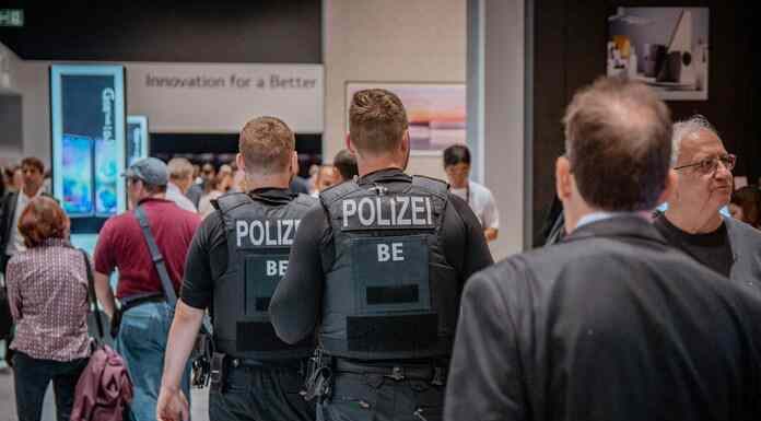 Καταγγελία Αστυνομικών για «φωτογραφικές» τοποθετήσεις 50 συνοριοφυλάκων στο αεροδρόμιο Μακεδονία! Καταγγελία Αστυνομικών για «φωτογραφικές» τοποθετήσεις 50 συνοριοφυλάκων στο αεροδρόμιο Μακεδονία!