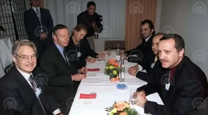 Νταβός 2003 παγκόσμιο οικονομικό φόρουμ τα μαγειρευανε με Σορος μακεδονικό και τώρα συνεκμετάλλευση στο Αιγαίο Νταβός 2003 παγκόσμιο οικονομικό φόρουμ τα μαγειρεύανε με Σορος μακεδονικό και τώρα συνεκμεταλευση στο Αιγαίο