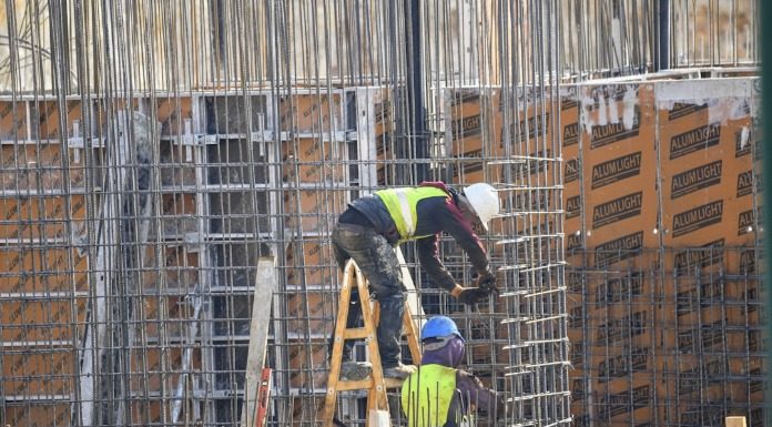 Η Βιομηχανία σήμερα δεν έχει στο κέντρο τον άνθρωπο