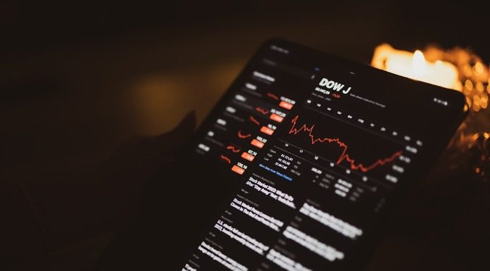 Τζόγος τα χρωματιστά τιμολόγια ρεύματος