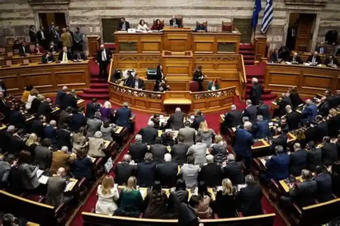 Σςςς ησυχία η αντιπολίτευση κοιμάται (ή μάλλον κάνει διακοπές)