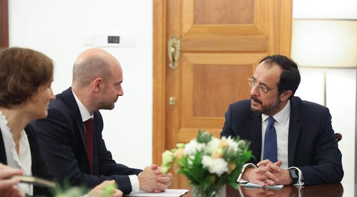 Κατακραυγή για το ισραηλινό σύστημα βοήθειας στη Γάζα: «Επαίσχυντο και αναποτελεσματικό», λέει ο Γάλλος ΥΠΕΞ Κατακραυγή για το ισραηλινό σύστημα βοήθειας στη Γάζα: «Επαίσχυντο και αναποτελεσματικό», λέει ο Γάλλος ΥΠΕΞ