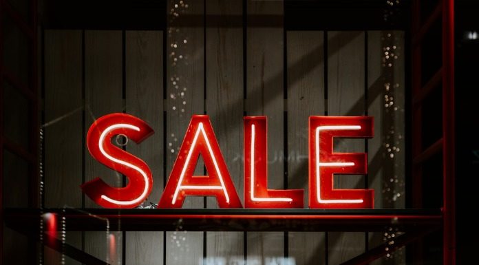 Πολιτικά πρόσωπα χρησιμοποιούν αστυνομικούς ως υπηρετικό προσωπικό