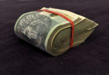 Οι πολίτες παράγουν πλούτο και δεν έχουν πρόσβαση σε αυτόν