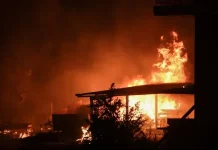 Ξετσίπωτοι! Βοήθεια για γέλια! Τριετής απαλλαγή από τον ΕΝΦΙΑ και χορήγηση στέγης τα μέτρα για τους πληγέντες των πυρκαγιών Ξετσίπωτοι! Βοήθεια για γέλια! Τριετής απαλλαγή από τον ΕΝΦΙΑ και χορήγηση στέγης τα μέτρα για τους πληγέντες των πυρκαγιών