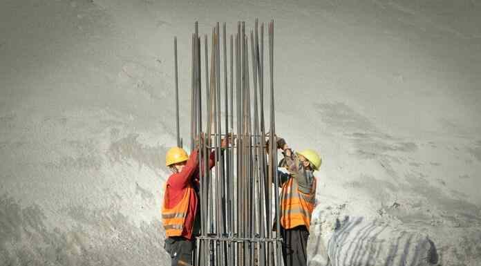 Ελλάδα:Η εργασιακή «γαλέρα» της Ε.Ε με παραπάνω από 49 ώρες την εβδομάδα Ελλάδα:Η εργασιακή «γαλέρα» της Ε,Ε με παραπάνω από 49 ώρες την εβδομάδα