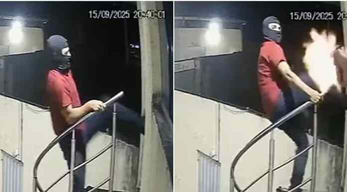 Βραζιλία:Βίντεο δείχνει “σεκιουριτά” να πυροβολεί εξ’ επαφής τρεις ληστές που επιχείρησαν να εισβάλουν σε εργοστάσιο Βραζιλία:Βίντεο δείχνει "σεκιουριτά" να πυροβολεί εξ’ επαφής τρεις ληστές που επιχείρησαν να εισβάλουν σε εργοστάσιο