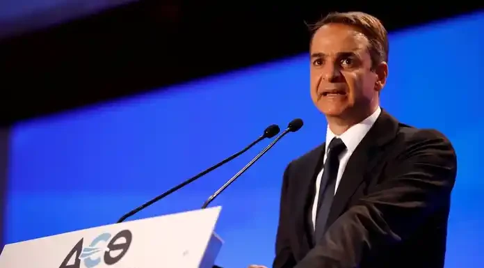 Ο “λαοφιλής” μεσσίας μαζί με 2.500 αστυνομικούς στην ΔΕΘ-Τι φοβάσαι Κυριάκο; Δεν πάνε όλα καλά; Ο “λαοφιλής” μεσσίας μαζί με 2.500 αστυνομικούς στην ΔΕΘ-Τι φοβάσαι Κυριάκο; Δεν πάνε όλα καλά;