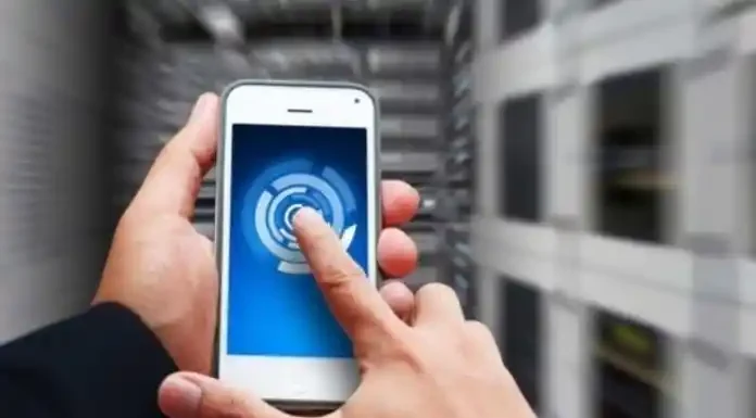 Προσοχή:Είναι απίστευτα εύκολο για τον οποιονδήποτε να παρακολουθήσει το κινητό μας! Είναι απίστευτα εύκολο για τον οποιονδήποτε να παρακολουθήσει το κινητό μας