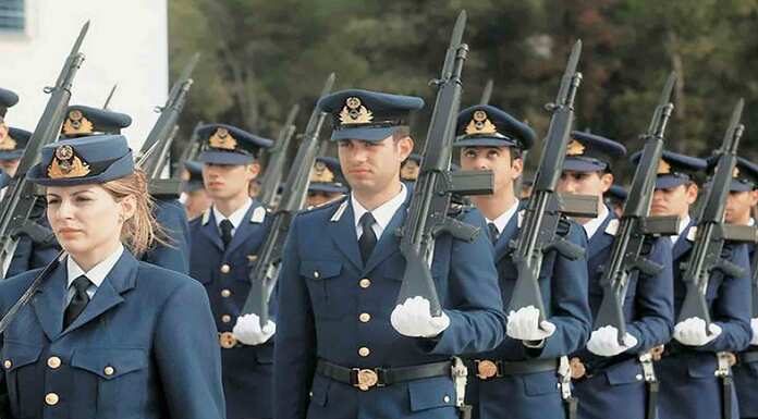 Αντιστράτηγος Καμπουρίδης:«Θέλουν να συμπληρώσουν τα κενά στις στρατιωτικές σχολές με αλλοδαπούς»-πρόκειται για εθνική καταστροφή Λάζαρος Καμπουρίδης:«Θέλουν να συμπληρώσουν τα κενά στις στρατιωτικές σχολές με αλλοδαπούς»-πρόκειται για εθνική καταστροφή