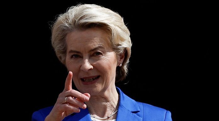 Ο νέος «Νόμος για την Ελευθερία των ΜΜΕ» της Ούρσουλα Περί «δικτακτορίας» το ανάγνωσμα...