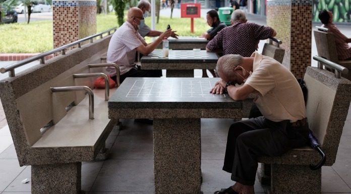 Ο άνθρωπος είναι συλλογικό ον δεν μπορεί να λειτουργεί μόνος του