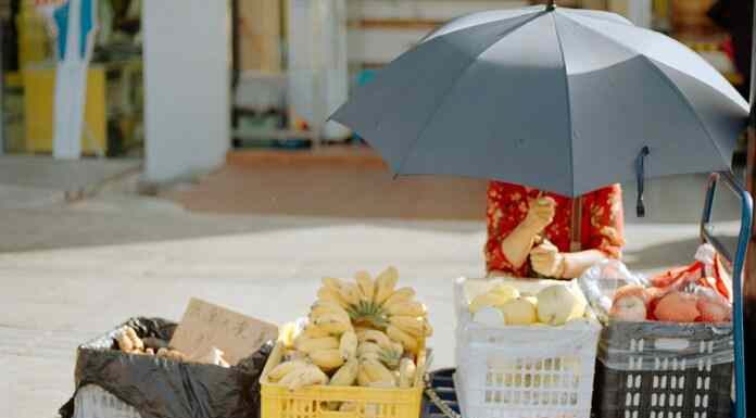 Σοκάρουν τα στοιχεία: Το 70% των Ελλήνων δεν μπορεί να καλύψει ούτε τις βασικές διατροφικές του ανάγκες Σοκάρουν τα στοιχεία: Το 70% των Ελλήνων δεν μπορεί να καλύψει ούτε τις βασικές διατροφικές του ανάγκες