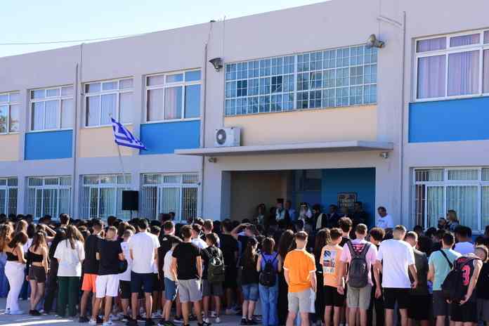 Απίστευτο- Σχολεία στο Πέραμα λειτουργούν «με βερεσέ» λόγω….. έλλειψης χρηματοδότησης. Απίστευτο- Σχολεία στο Πέραμα λειτουργούν «με βερεσέ» λόγω….. έλλειψης χρηματοδότησης.