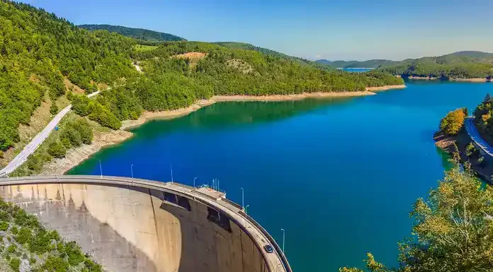 Λίμνη Πλαστήρα: Τι μπορείς να κάνεις στο στολίδι της Θεσσαλίας Λίμνη Πλαστήρα: Τι μπορείς να κάνεις στο στολίδι της Θεσσαλίας