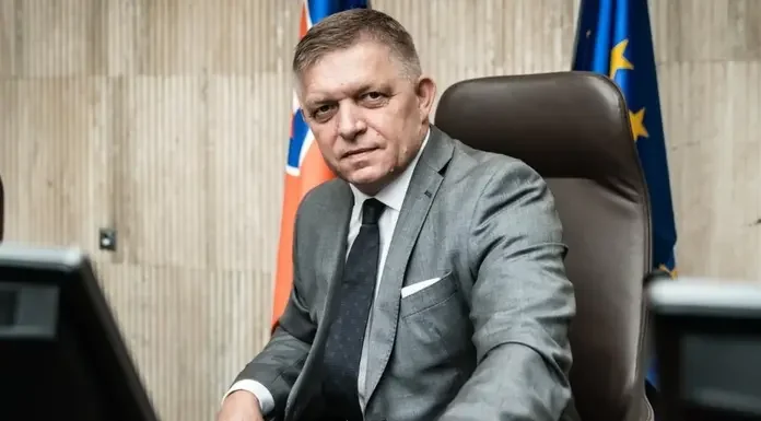 Σλοβακία:Οι ΛΟΑΤΚΙ+ πολιτικές Τέλος- «Τα φύλα είναι δύο – Καμία υιοθεσία από ομοφυλόφιλους» Σλοβακία:Οι ΛΟΑΤΚΙ+ πολιτικές Τέλος- «Τα φύλα είναι δύο – Καμία υιοθεσία από ομοφυλόφιλους»