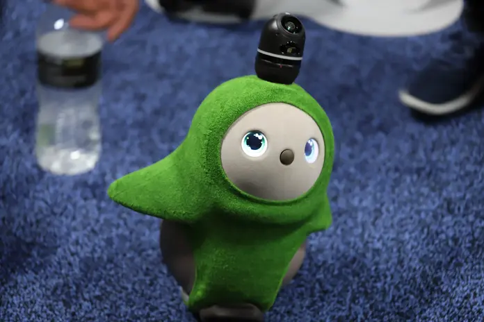 Το ρομπότ που αγαπά – Τι είναι το LOVOT και γιατί όλοι μιλούν γι’ αυτό;