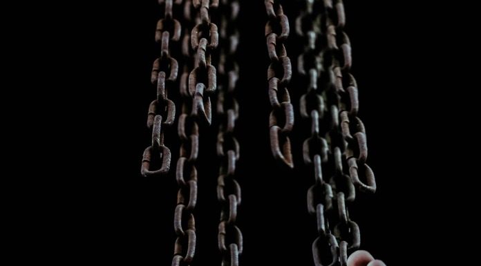 Άπειρα τα δεινά που προκάλεσε η κομματοκρατία στους Έλληνες