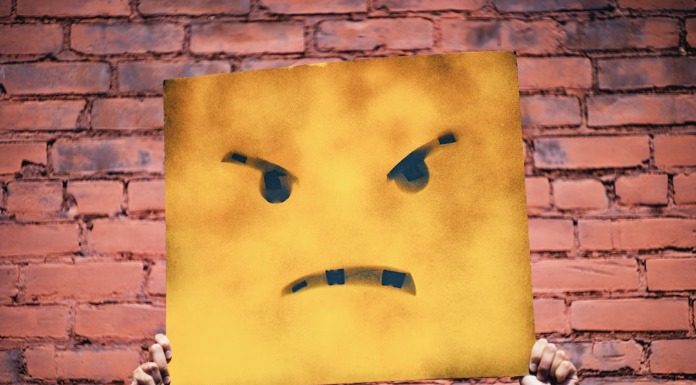 Τα κόμματα καλλιέργησαν ξενόφερτες ιδεολογίες μίσους και έχθρας