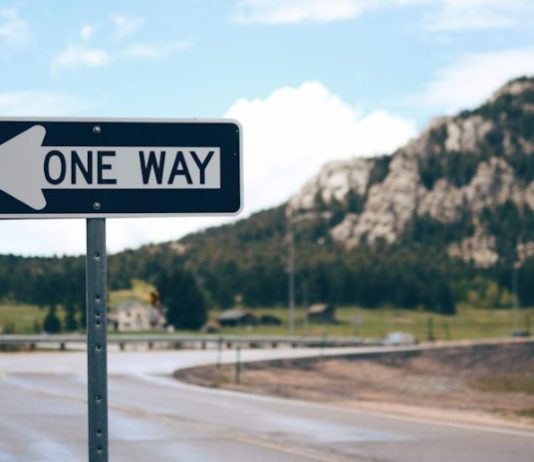 Η διέξοδος από τα δεινά είναι η Ελλήνων Συνέλευσις