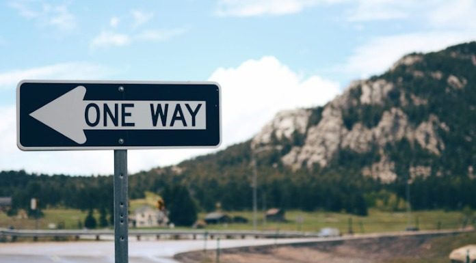 Η διέξοδος από τα δεινά είναι η Ελλήνων Συνέλευσις