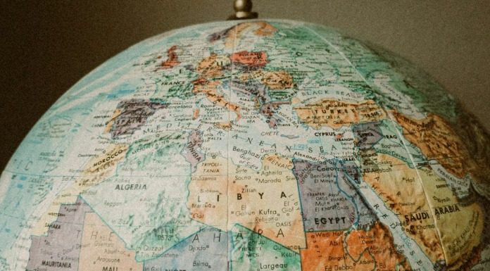 Ο Ανδρέας Παπανδρέου παρέστη στο Bretton Woods όμως δεν ενημέρωσε τους Έλληνες επί αυτού