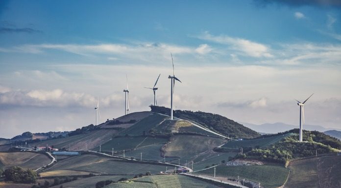 Απόκοσμο θέαμα τα Αιολικά πάρκα