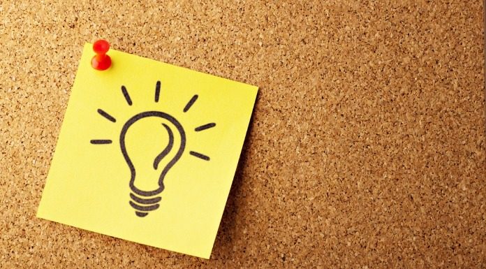 Η διαφορά μεταξύ Ελλήνων Συνέλευσις και κομμάτων