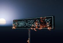 Οι Έλληνες πρέπει να ξαναπάρουν στα χέρια τους την Δημοκρατία