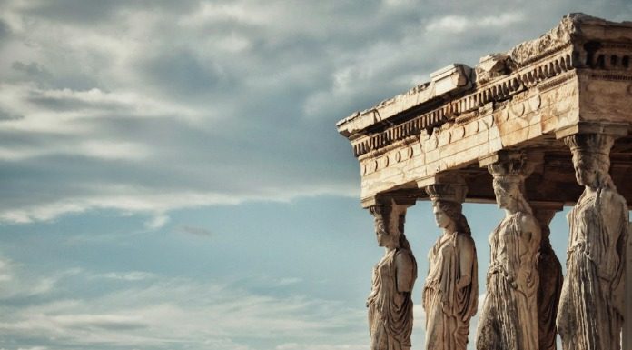 Αρτέμης Σώρρας: Μας έκαναν να ξεχάσουμε τους προγόνους μας