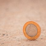 Επιδοματική πολιτική των κυβερνήσεων: Ο εξευτελισμός των πολιτών