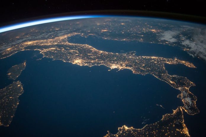 ΣΧΕΣΗ ΤΟΥ ΑΝΘΡΩΠΟΥ ΜΕ ΤΟΝ ΦΥΣΙΚΟ ΚΟΣΜΟ