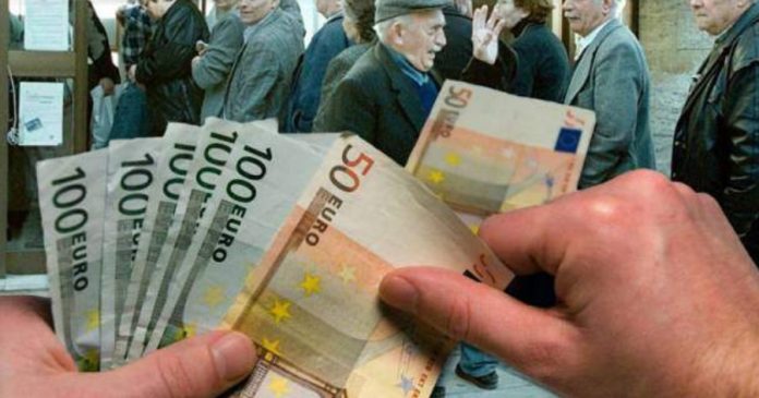 13η σύνταξη: Ποιες οι Κλίμακες – Ποιοι Είναι οι Χαμένοι... ΜΕΣΑ ΣΕ ΠΕΡΙΟΔΟ ΠΕΙΝΑΣ ΚΑΙ ΣΤΕΡΗΣΗΣ, ΞΑΦΝΙΚΑ... ΠΕΤΙΕΤΑΙ ΕΝΑ ΞΕΡΟΚΟΜΜΑΤΟ!