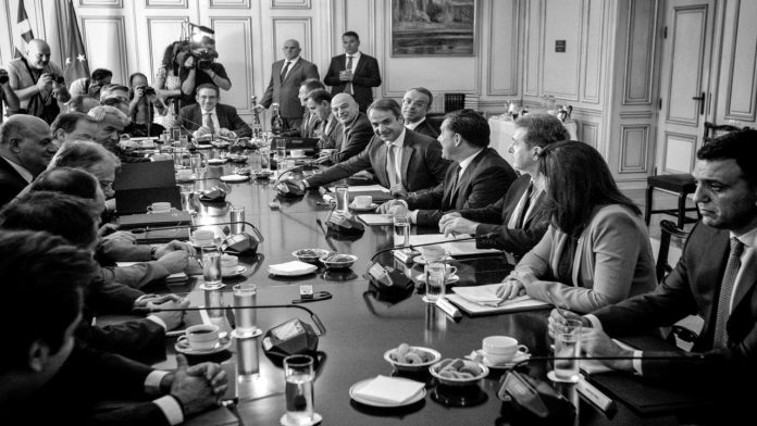 Αποφασισμένη η κυβέρνηση να επιστρέψει 1 δις. ευρώ σε οικονομικούς εγκληματίες