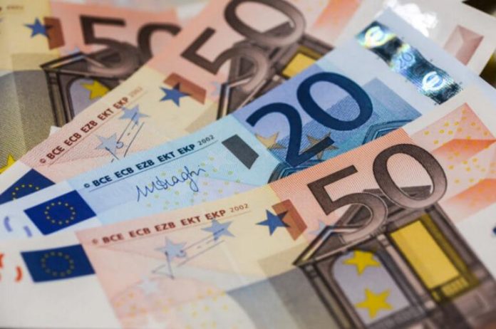 Τι αλλάζει στις συναλλαγές με τις τράπεζες
