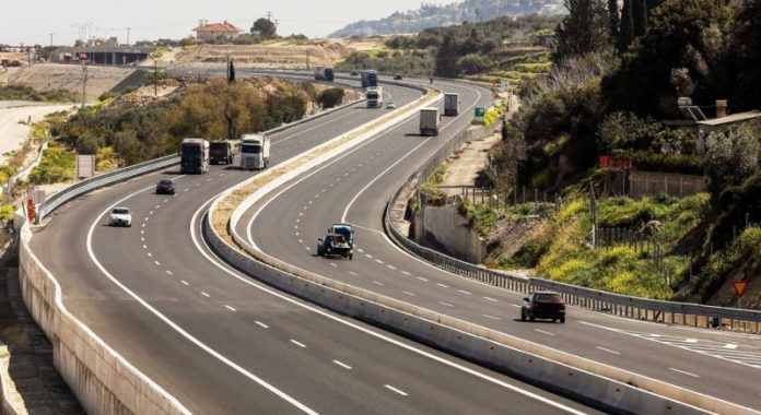 ΤΑ ΠΑΝΤΑ ΑΝΗΚΟΥΝ ΣΤΟ ΕΘΝΟΣ ΑΛΛΑ ΟΙ ΚΥΒΕΡΝΗΣΕΙΣ ΤΑ ΠΑΡΕΔΩΣΑΝ ΣΕ ΙΔΙΩΤΙΚΕΣ ΕΤΑΙΡΕΙΕΣ
