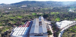 Σφοδρές αντιδράσεις στη Χίο για τα σχέδια της κυβέρνησης για νέα δομή παράνομων μεταναστών