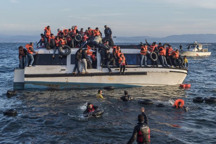 ΜΕΤΑΝΑΣΤΕΥΤΙΚΟ ΚΥΜΑ ΚΑΤΑΚΛΥΖΕΙ ΤΗΝ ΕΛΛΑΔΑ