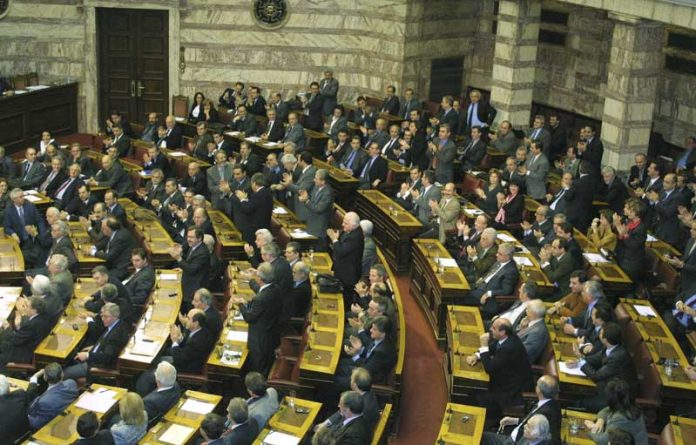 ΒΟΥΛΕΥΤΙΚΟ ΑΞΙΩΜΑ: ΛΕΙΤΟΥΡΓΗΜΑ Ή ΕΠΑΓΓΕΛΜΑ;