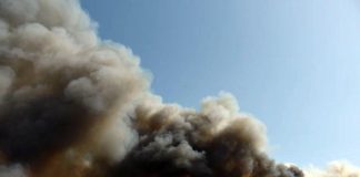Κόλαση στη Ζήρεια Αχαΐας: Η φωτιά έκαψε σπίτια - Εκκενώθηκαν οικισμοί και μια κατασκήνωση - Δύσκολη μάχη για την Πυροσβεστική (βίντεο)