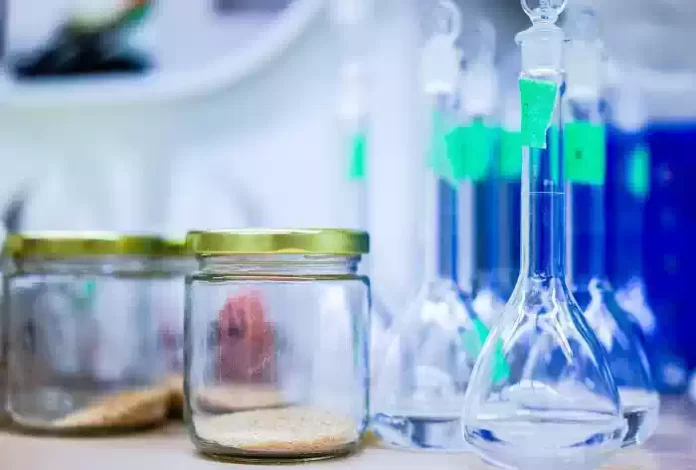 Αρωματικές ύλες: Η ΑΠΆΤΗ των δηλώσεων «φρέσκο» ή «φυσικό» τρόφιμο