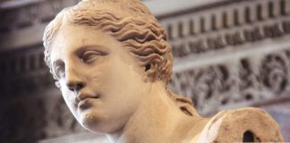 "Η ΑΦΡΟΔΙΤΗ ΔΕΝ ΕΙΝΑΙ ΘΕΑ ΤΟΥ ΕΡΩΤΑ"
