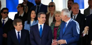 Καμία αναφορά της έννοιας «Έθνος» στις δηλώσεις του Κ.Μητσοτάκη: «Όσο πιο αριστερά τόσο πιο καλά»