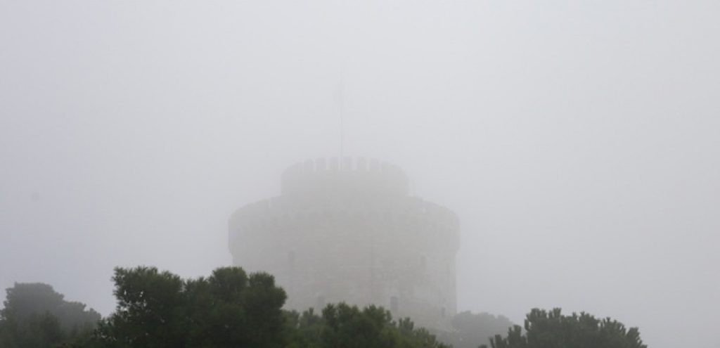 Η Θεσσαλονίκη αναπνέει δηλητήριο