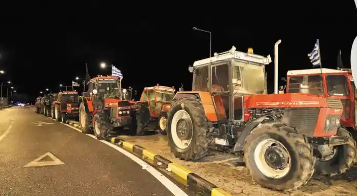 Κινητοποιήσεις αγροτών: Τη Δευτέρα τα τρακτέρ στα χωριά της Θεσσαλίας και τέλη Ιανουαρίου στους δρόµουςΤι δηλώνει ο πρόεδρος της ΕΟΑΣΚ Κώστας Τζέλλας