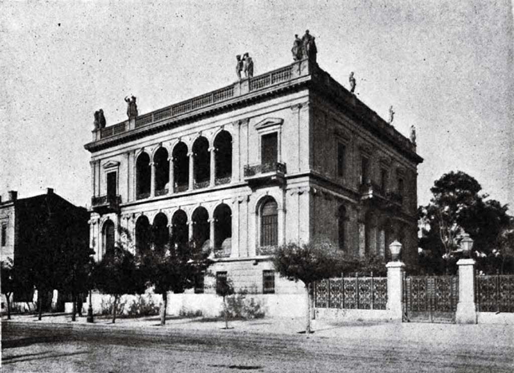 Αθήνα, 1896: "Ιλίου Μέλαθρον", κατοικία τού Ερρίκου Σλήμαν, δημιουργία Ερνέστου Τσίλλερ. Σήμερα στεγάζει το Νομισματικό Μουσείο και έχει περάσει στην κατοχή τής ΕΕΣΥΠ.